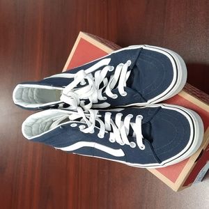 8.5 Blue Hightop women's vans